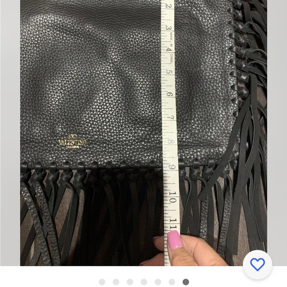 SOLD!!!!


Authentic Valentino Rockee Fringe X-Large Clutch - Picture 6 of 6